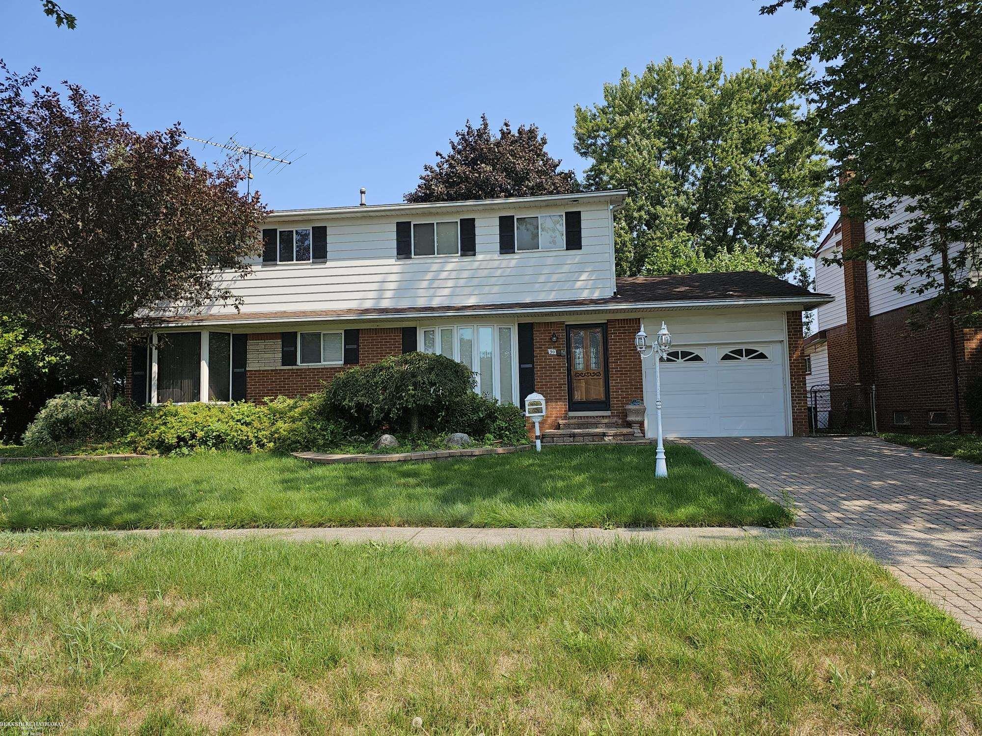 30 Mulligan DR MtClemensCity_Macomb Michigan 48043