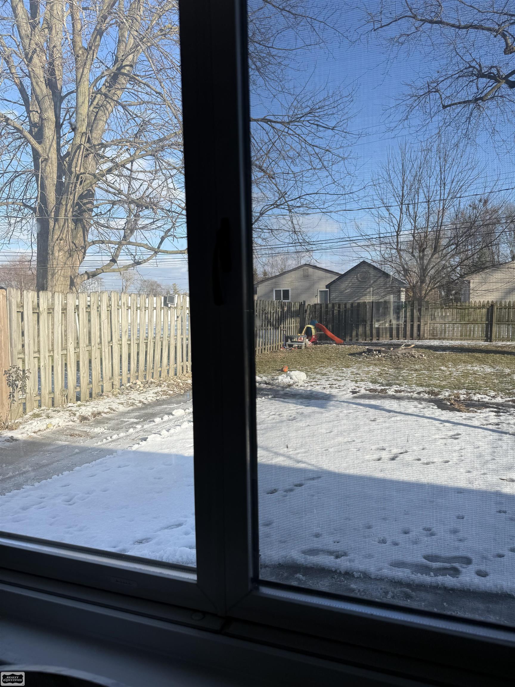 Homes for sale in Harrison Charter Township Macomb, MI | 39690 Detroit St, Harrison Charter Township Macomb, MI 48045 | MLS# 58050196238