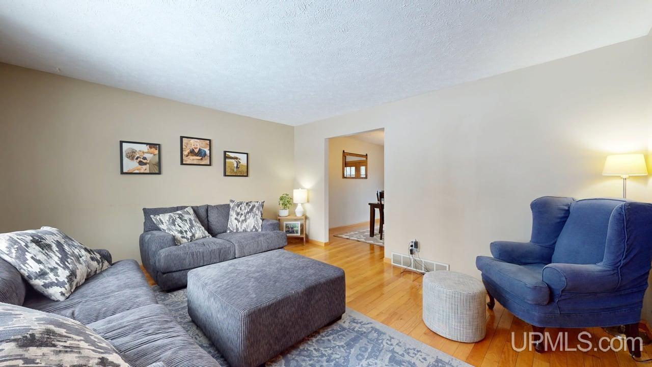 Homes for sale in Marquette, MI | 18 Grove Hill Court Court, Marquette, MI 49855 | MLS# 50197317