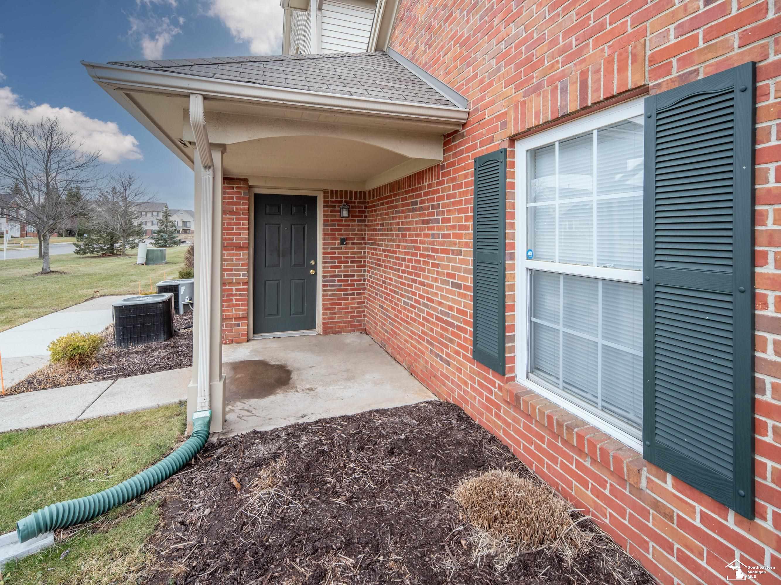 Homes for sale in Brownstown Twp, MI | 20660 Henry St, Brownstown Twp, MI 48183 | MLS# 50197323