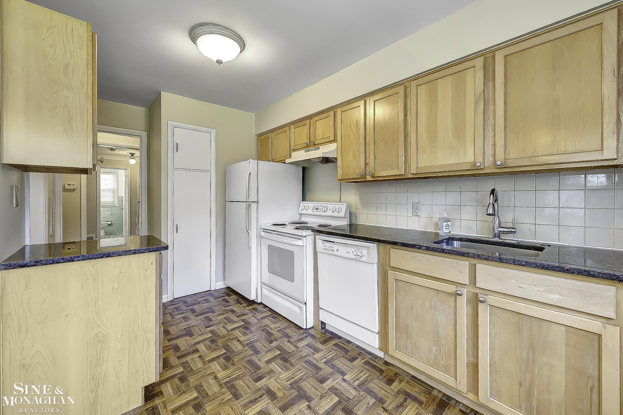 Homes for sale in Grosse Pointe Park, MI | 814 Harcourt Rd, Grosse Pointe Park, MI 48230 | MLS# 50197354