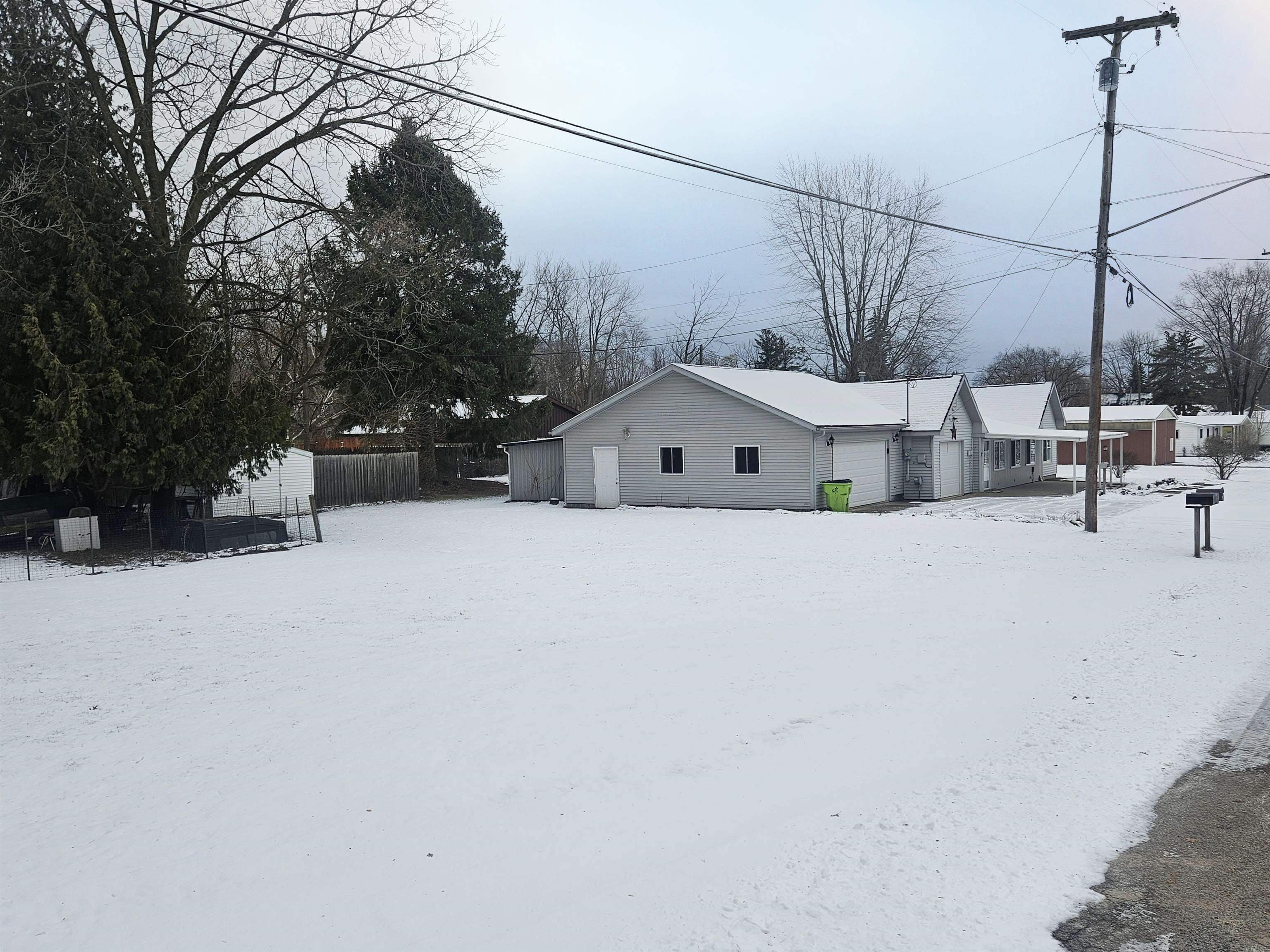 Homes for sale in Pinconning, MI | 326 Blondin St, Pinconning, MI 48650 | MLS# 50197365