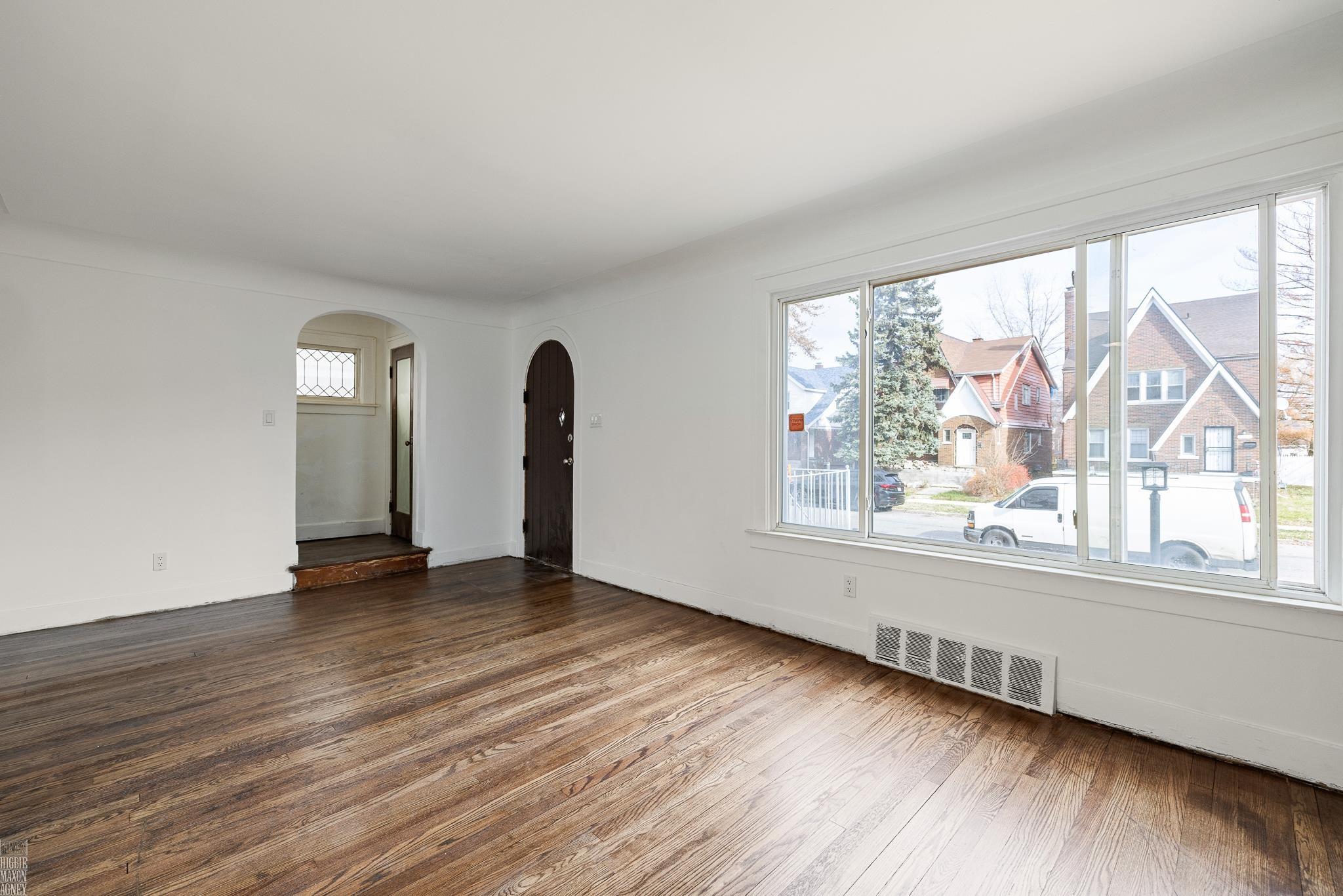 Homes for sale in Detroit, MI | 5203 Devonshire Rd, Detroit, MI 48224 | MLS# 50197368