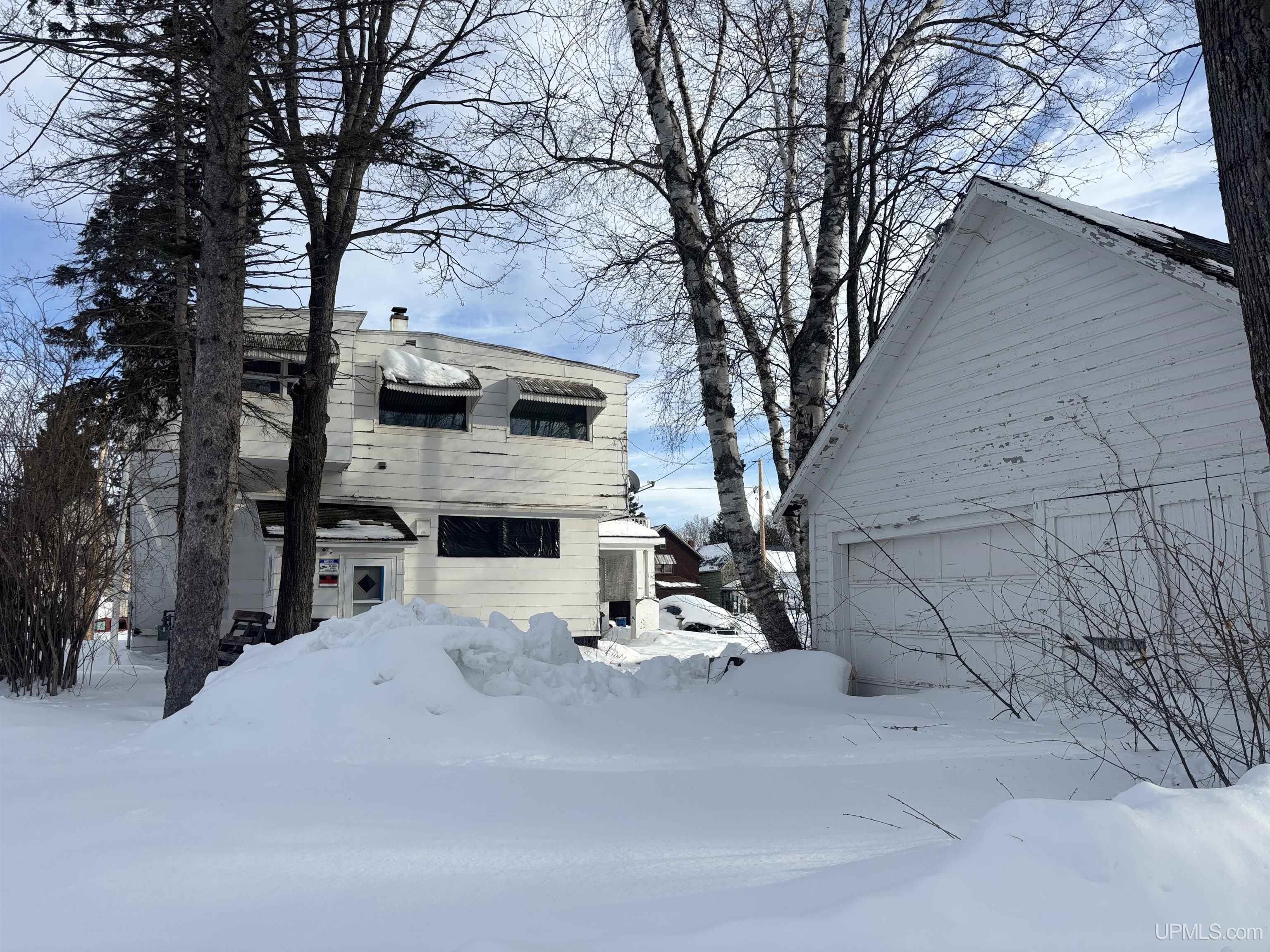 Homes for sale in Ironwood, MI | 217 S Mansfield St, Ironwood, MI 49938 | MLS# 50197448