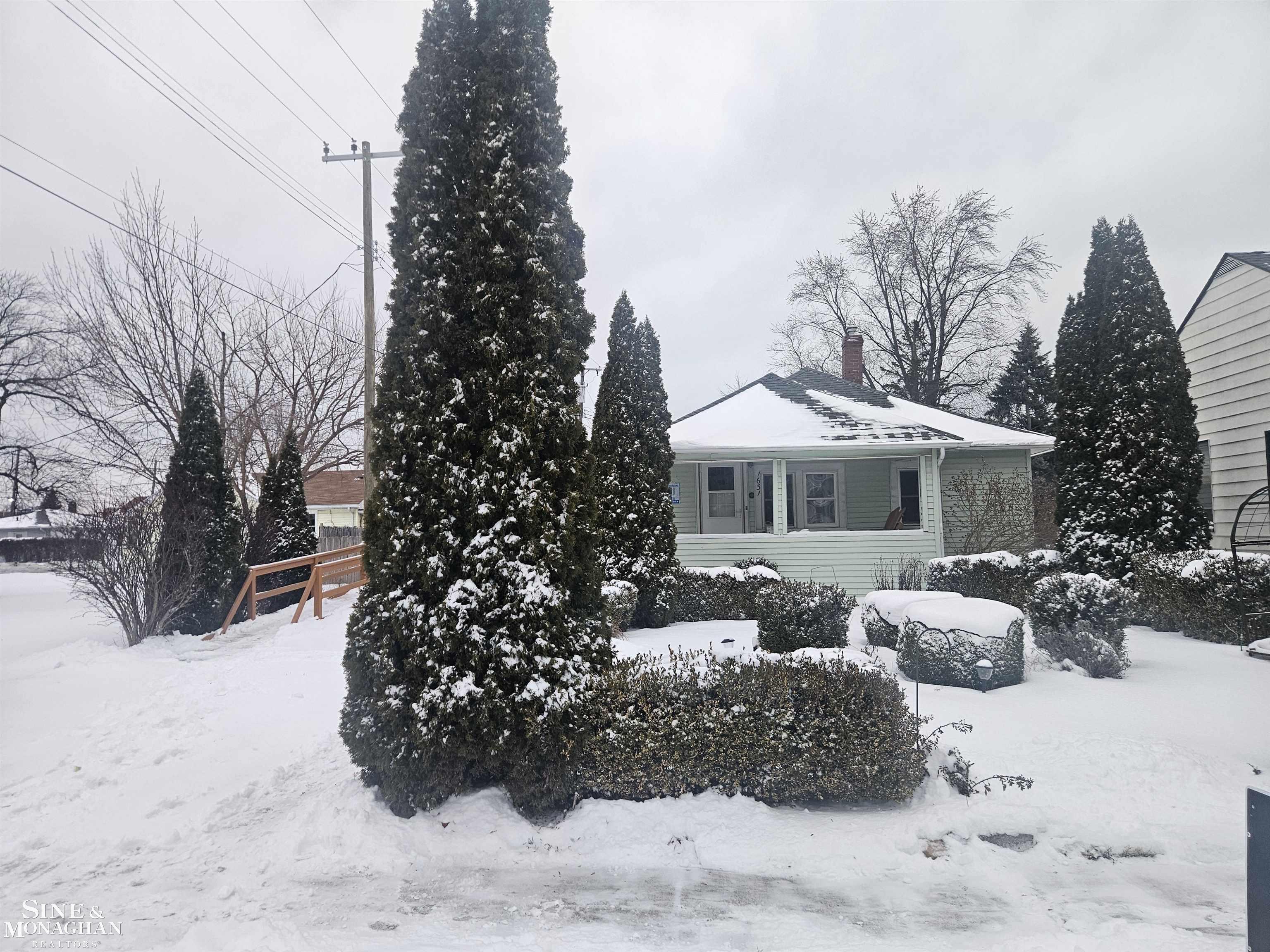 Homes for sale in Port Huron City St Clair, MI | 1631 Wells St, Port Huron City St Clair, MI 48060 | MLS# 58050197712