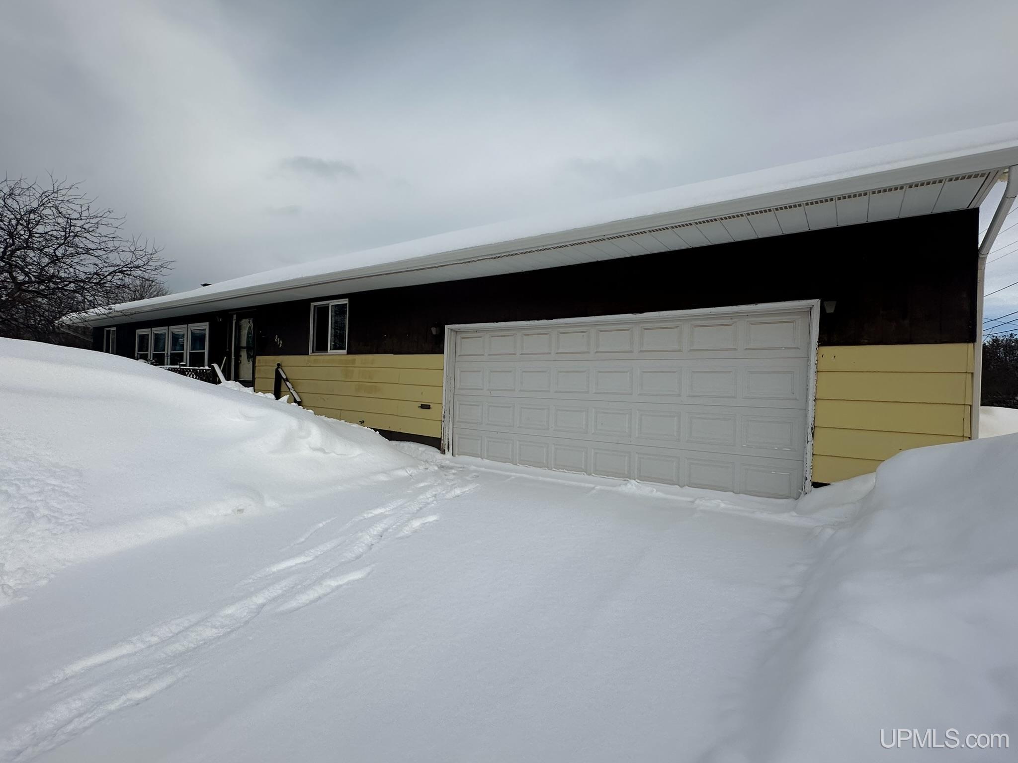 Homes for sale in Negaunee, MI | 812 Burt St, Negaunee, MI 49866 | MLS# 50197949