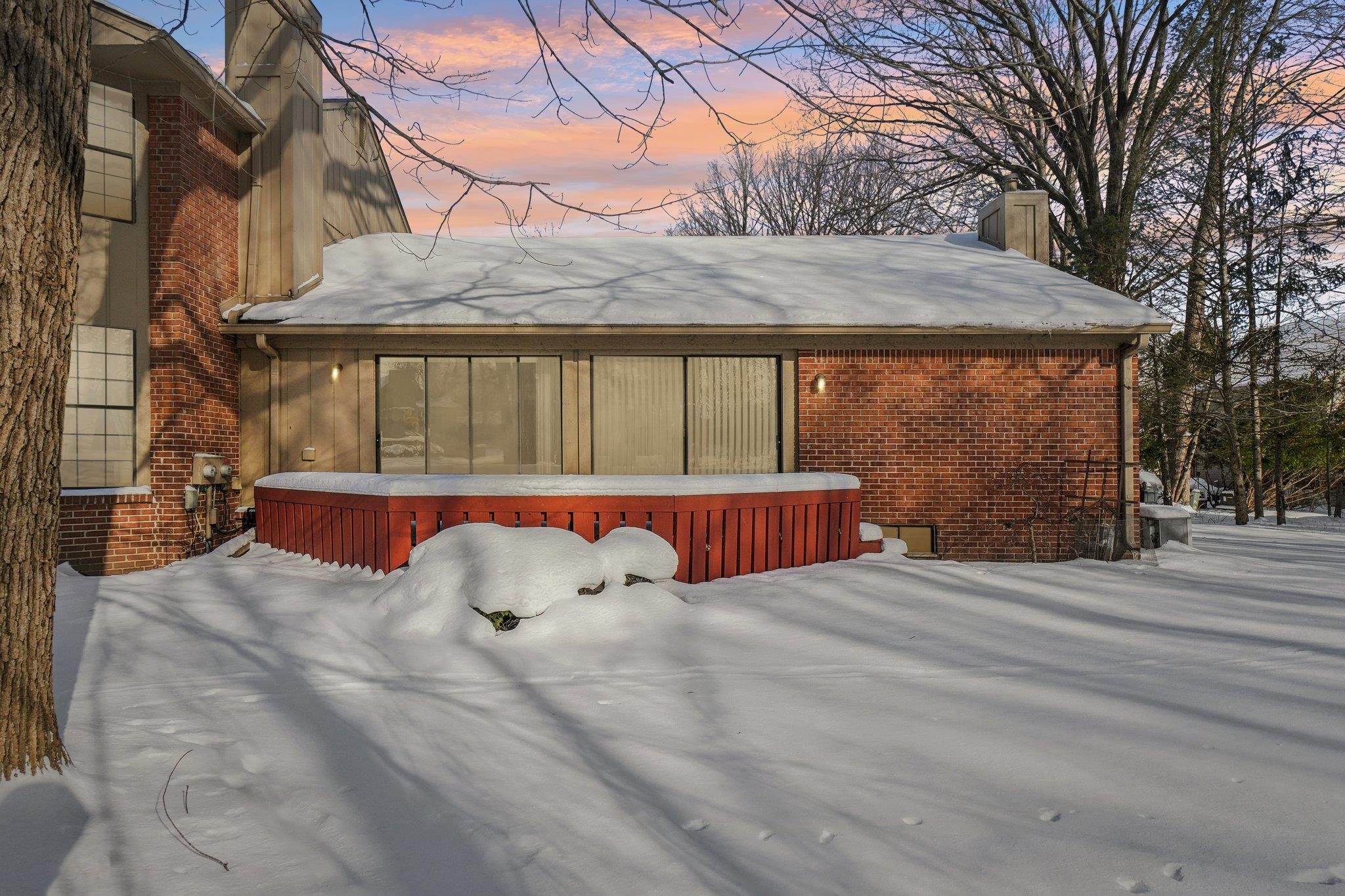 Homes for sale in Rochester Hills, MI | 1725 Streamwood Dr, Rochester Hills, MI 48309 | MLS# 50198093