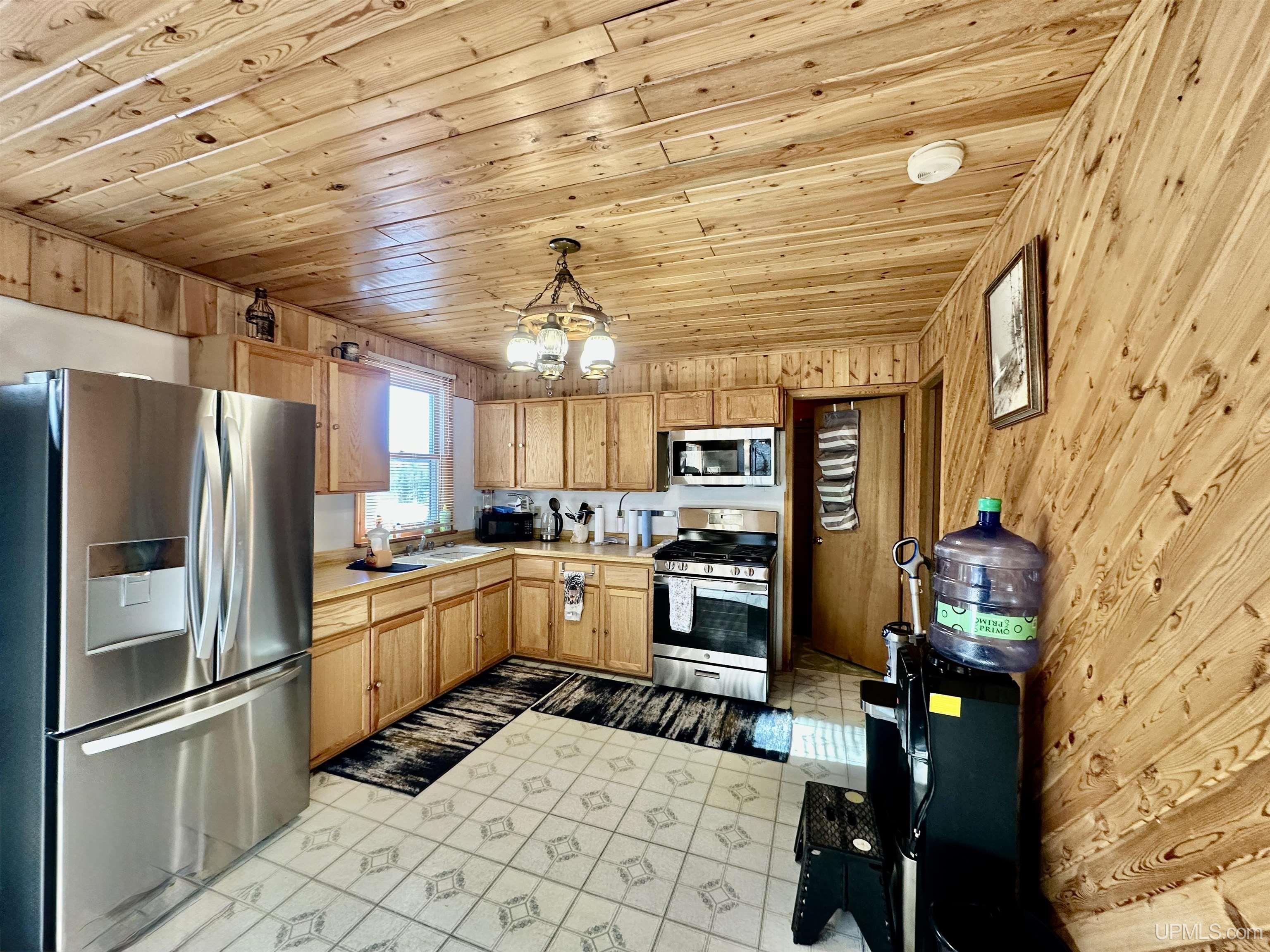 Homes for sale in Ishpeming, MI | 16350 County Road Cf Road, Ishpeming, MI 49879 | MLS# 50198282