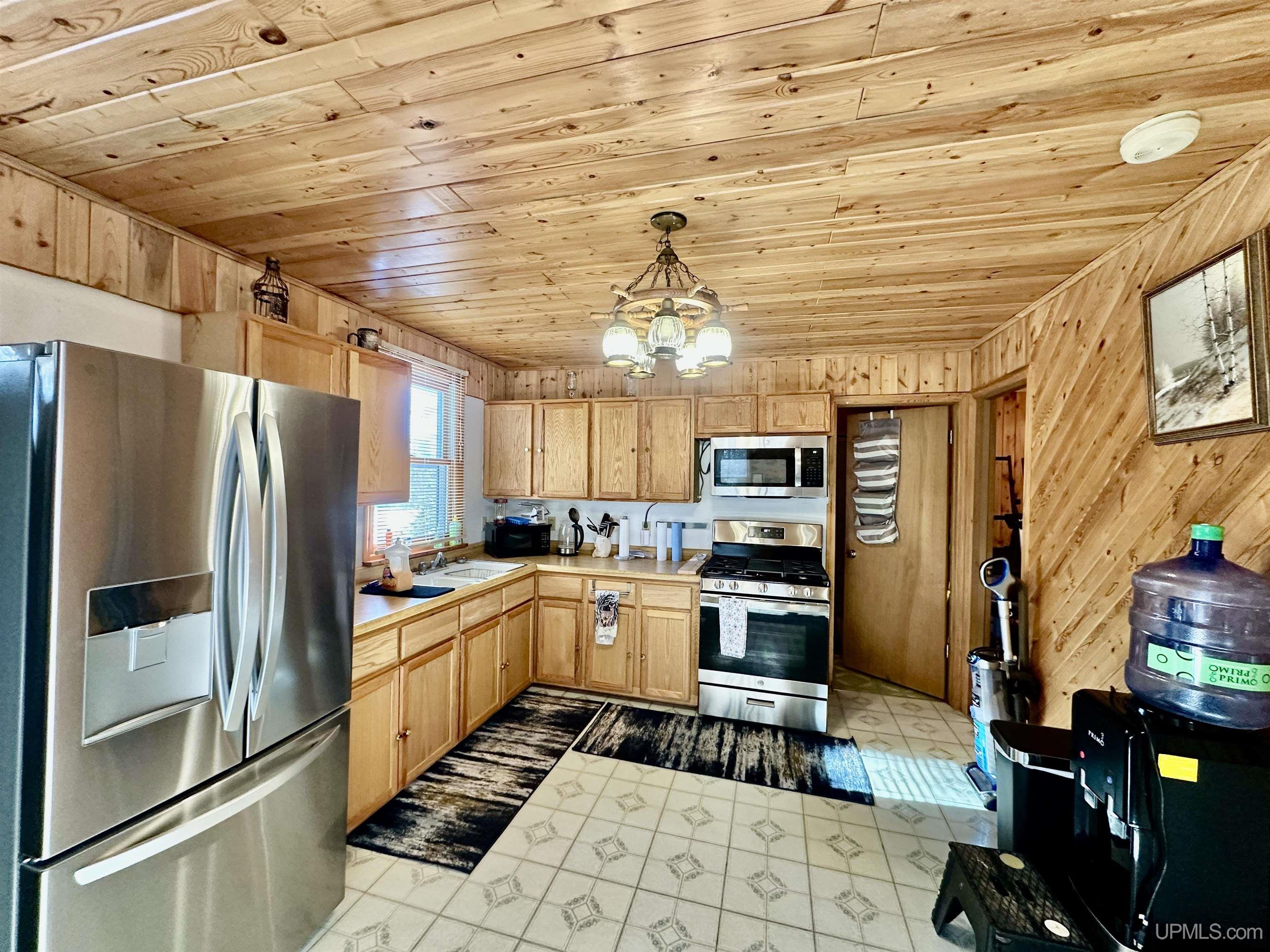 Homes for sale in Ishpeming, MI | 16350 County Road Cf Road, Ishpeming, MI 49879 | MLS# 50198282