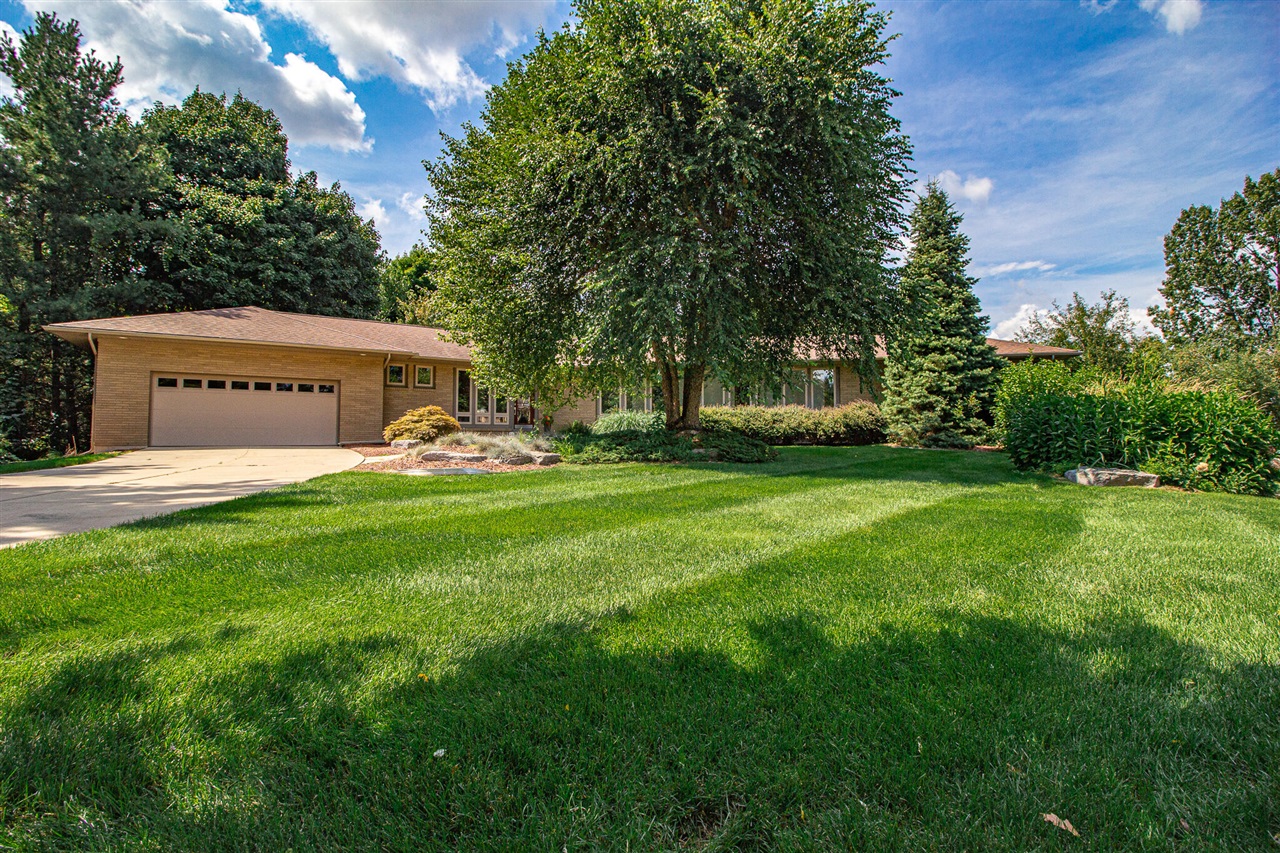 305 Jodie Court Grand Rapids MI 49544