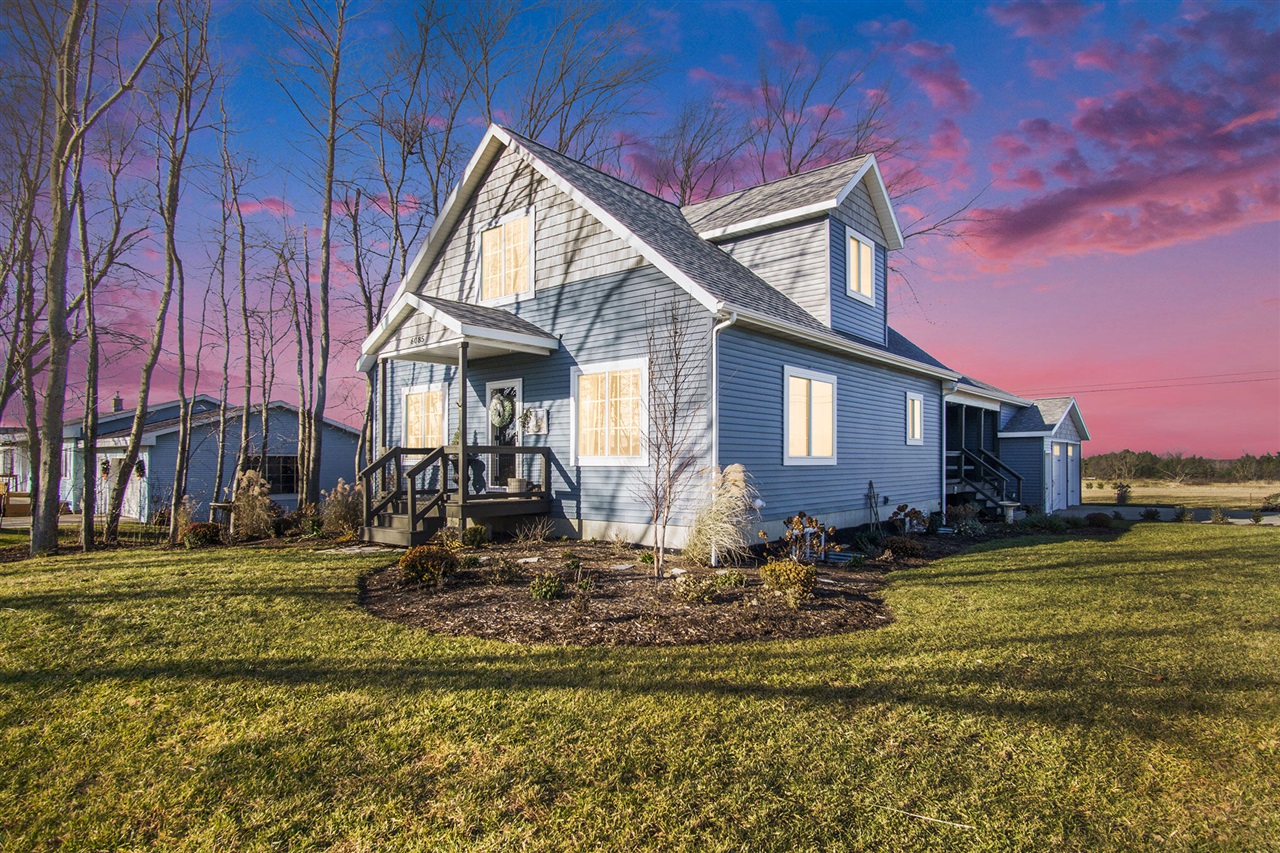 6085 146th Avenue, Holland, MI 49423