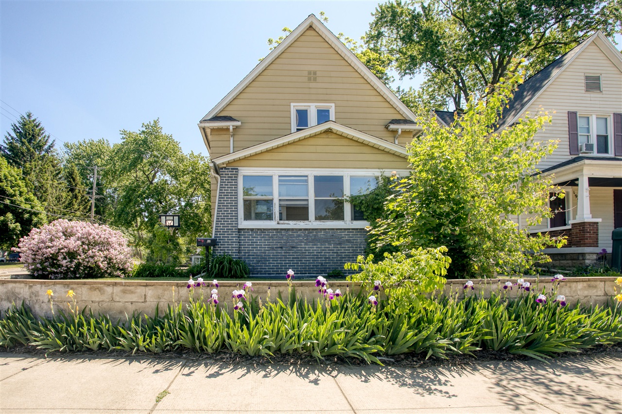 MULTIPLE OFFERS RECEIVED - SELLER WILL REVIEW ALL OFFERS AT 9PM ON 5/28. Great location in Riverside Gardens just north of downtown Grand Rapids. 4 bedroom home with traditional floor plan that is conveniently located near Riverside Park. Enjoy park views from the large, enclosed front porch and the ability to take advantage of all the recreation the park has to offer is only a short walk away. Want to enjoy the Grand River? A boat launch to the Grand River is across the street! Inside the home, the main floor includes a half bath, a generous sized kitchen, and the dining area flows nicely into the living room. Upstairs includes 3 bedrooms and a full bathroom. Downstairs is partially finished with egress windows and could be used as rec room or 4th bedroom.