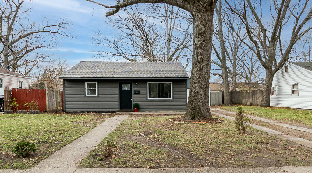 Super sharp 2 bedroom home that has been totally updated! New kitchen cabinets with soft close doors, new counter top, backsplash and stainless steel appliances. Freshly painted interior with new floor coverings throughout. New bathroom. Many new fixtures and finishes.Attached garage and new roof shingles. Move right in! Must see!