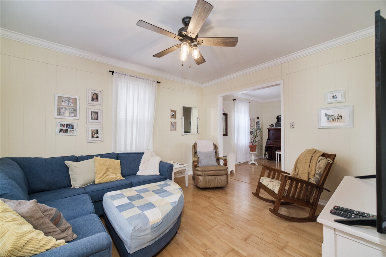 Homes for sale in Manistee, MI | 610 Pine St, Manistee, MI 49660 | MLS# 70404346