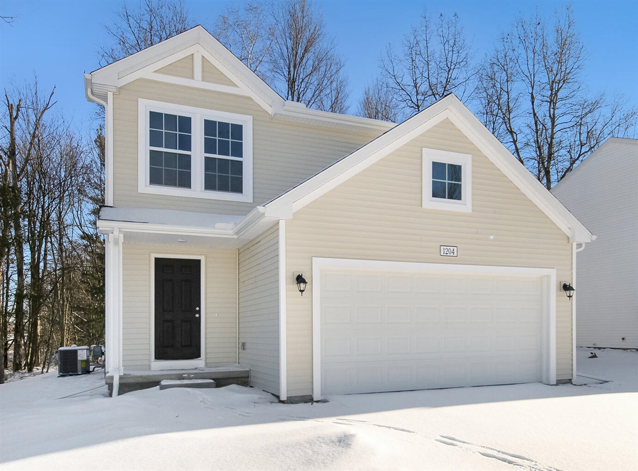 Homes for sale in Greenville, MI | 1204 Cedarwood Dr, Greenville, MI 48838 | MLS# 70485968