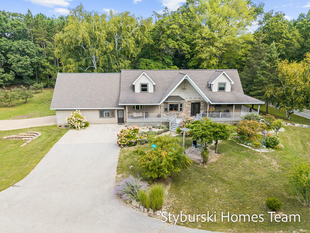 3905 Lakeshore Road, Lexington, MI, 48450