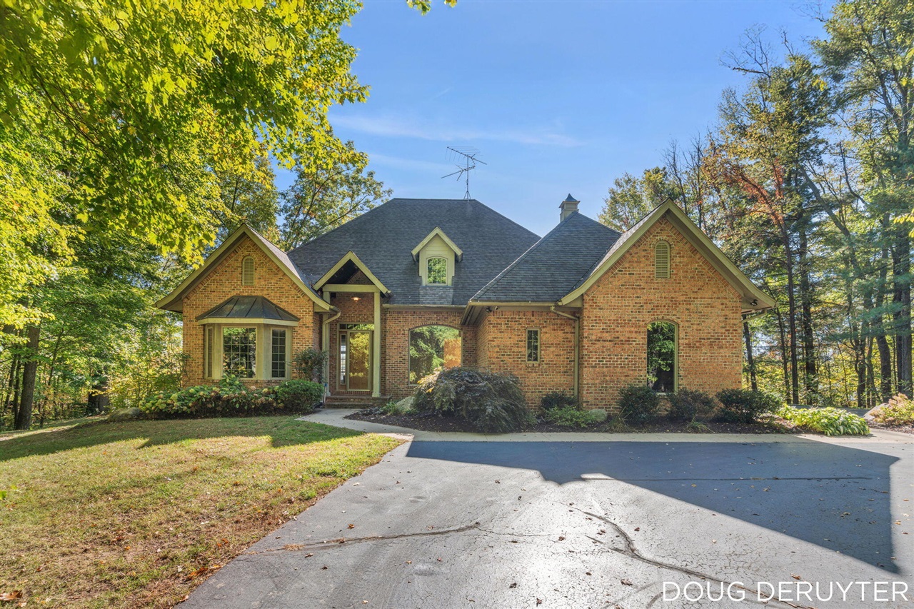 3905 Lakeshore Road, Lexington, MI, 48450