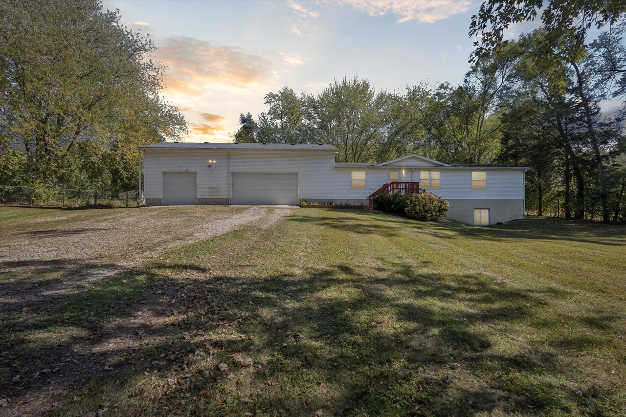 6481 Lakeshore Road, Burtchville, MI, 48059 2559