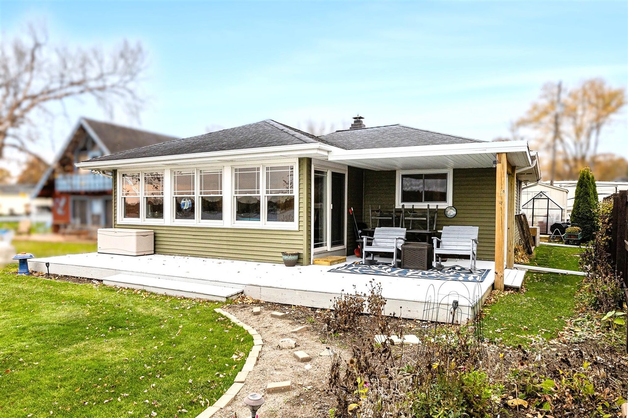 Homes for sale in Jackson, MI | 7150 Greenes Dr, Jackson, MI 49201 | MLS# 70503843