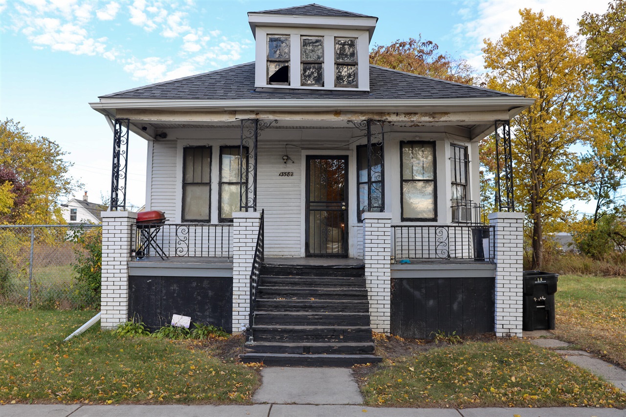 Homes for sale in Hamtramck, MI | 13582 Shields St, Hamtramck, MI 48212 | MLS# 70504028