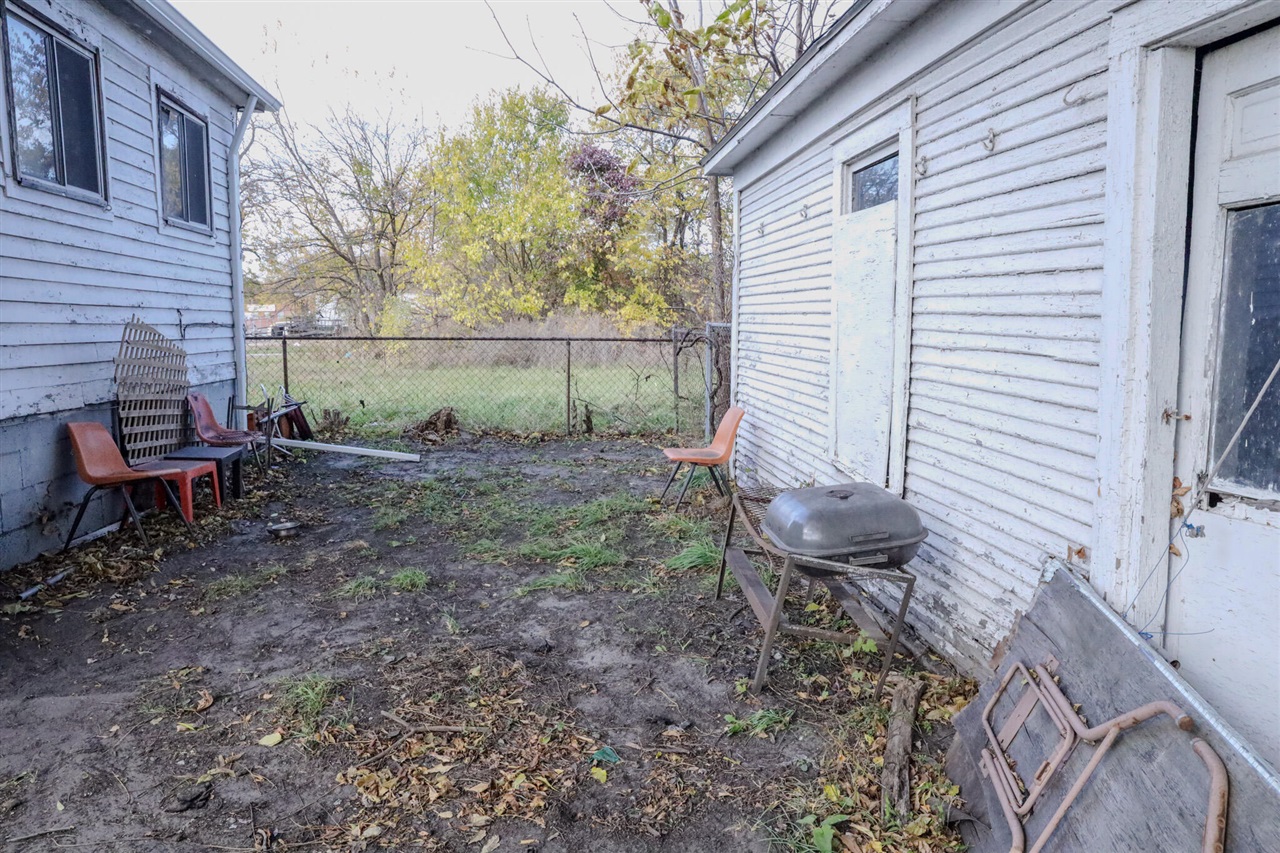 Homes for sale in Hamtramck, MI | 13582 Shields St, Hamtramck, MI 48212 | MLS# 70504028