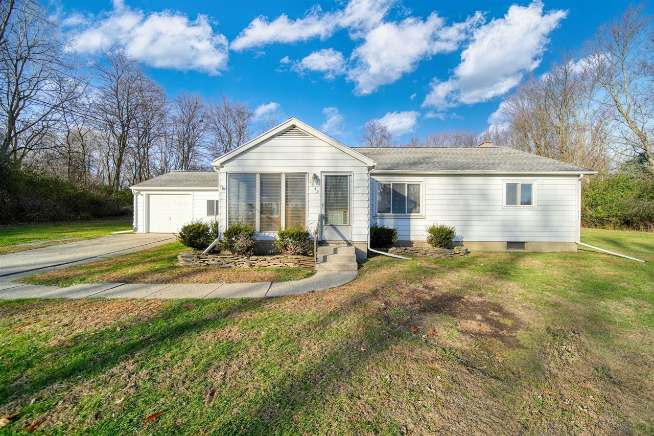 202 E Locust Road, Morenci, MI, 49256