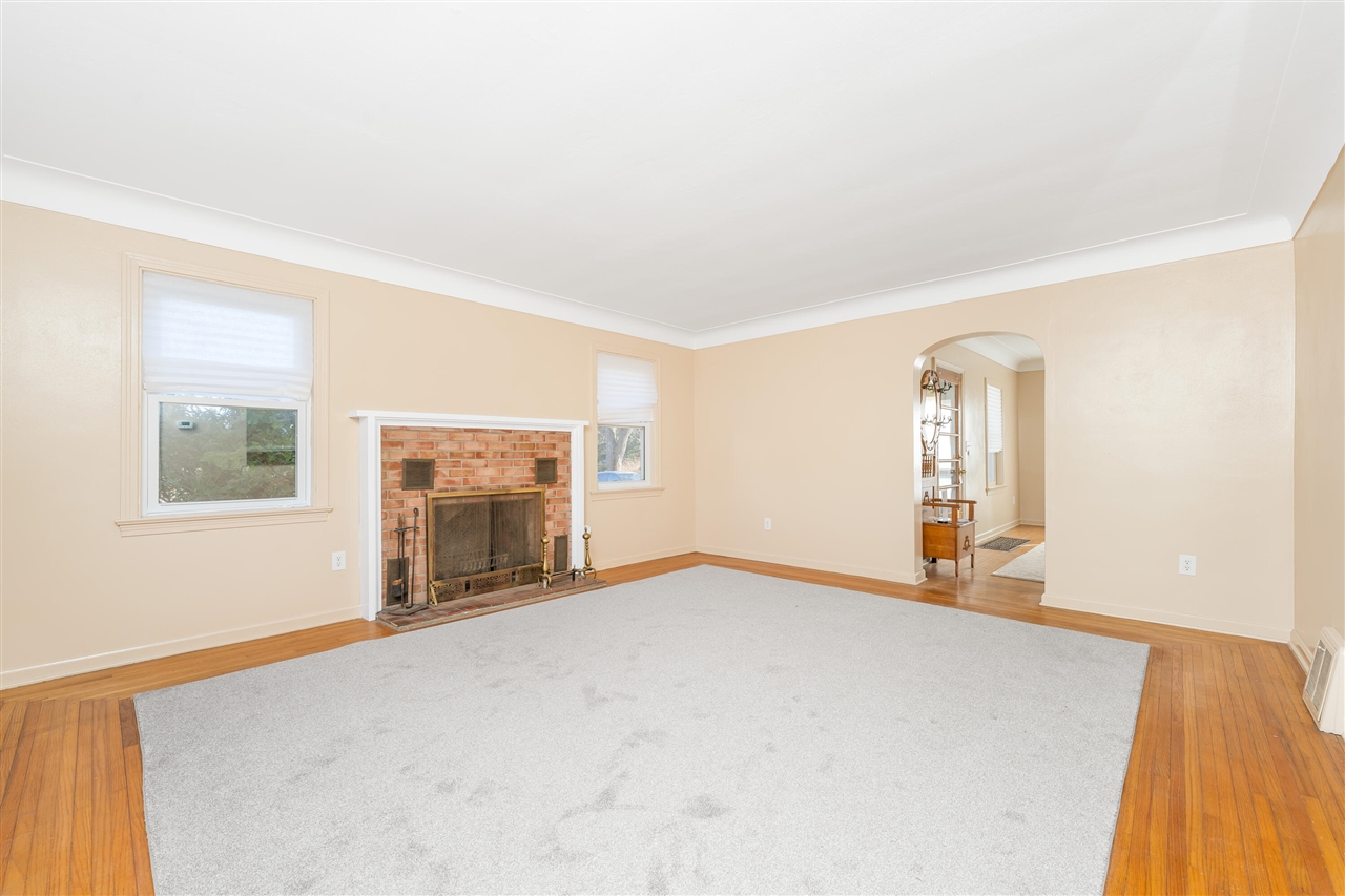 Homes for sale in Mendon, MI | 54516 Silver St, Mendon, MI 49072 | MLS# 70505429