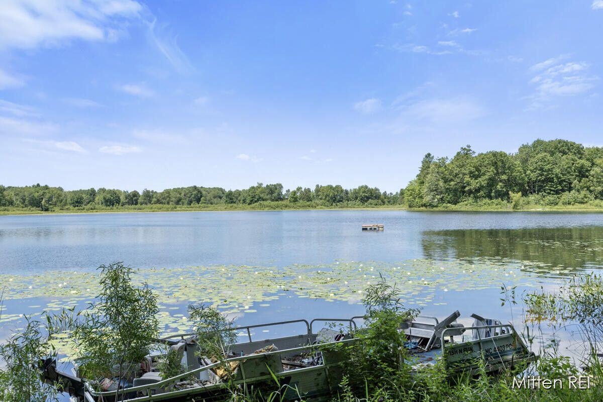 Homes for sale in Remus, MI | 13029 E Heights Rd, Remus, MI 49340 | MLS# 70510484