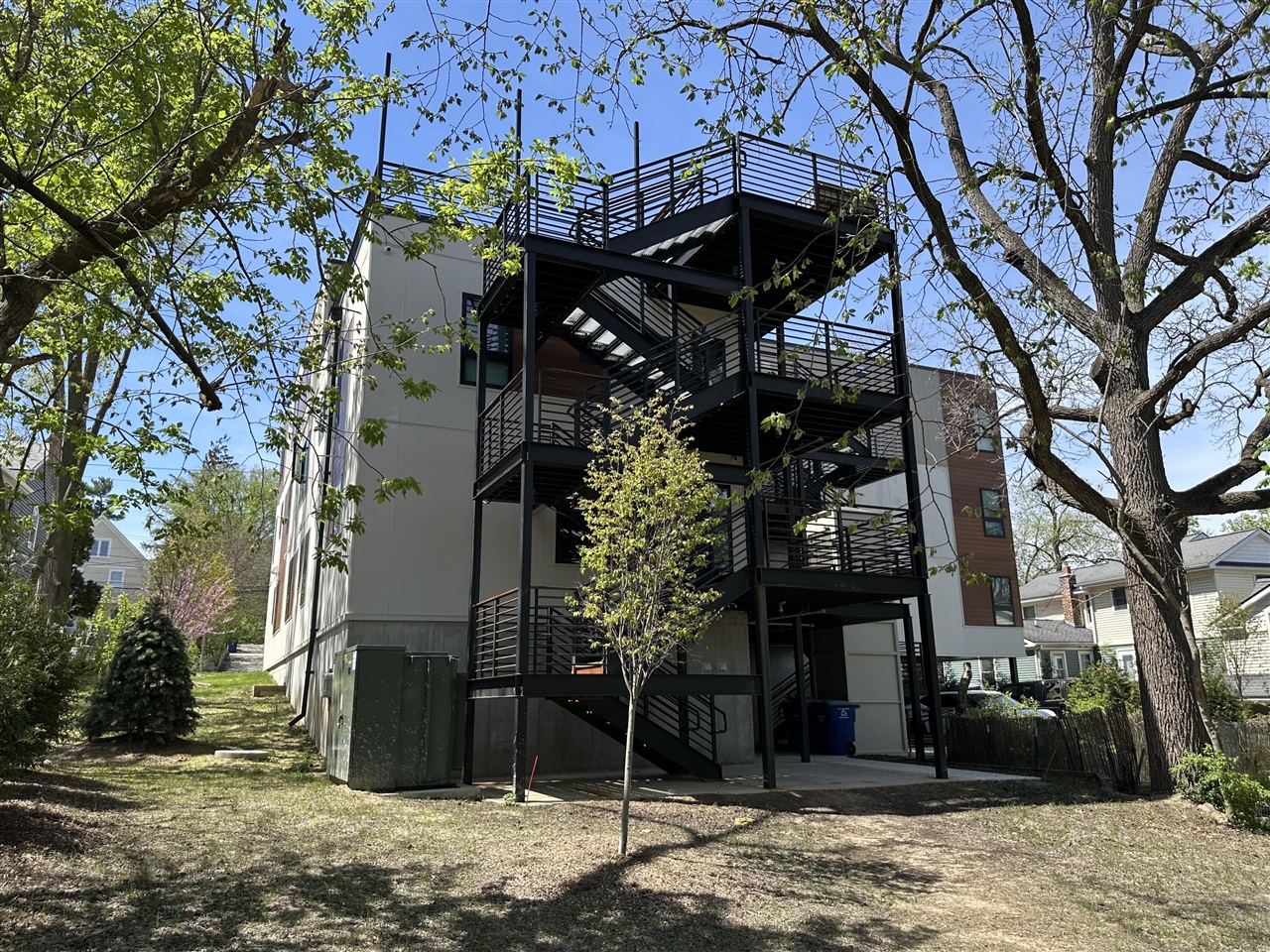 Homes for sale in Ann Arbor, MI | 911 S Main St, Ann Arbor, MI 48104 | MLS# 70510980