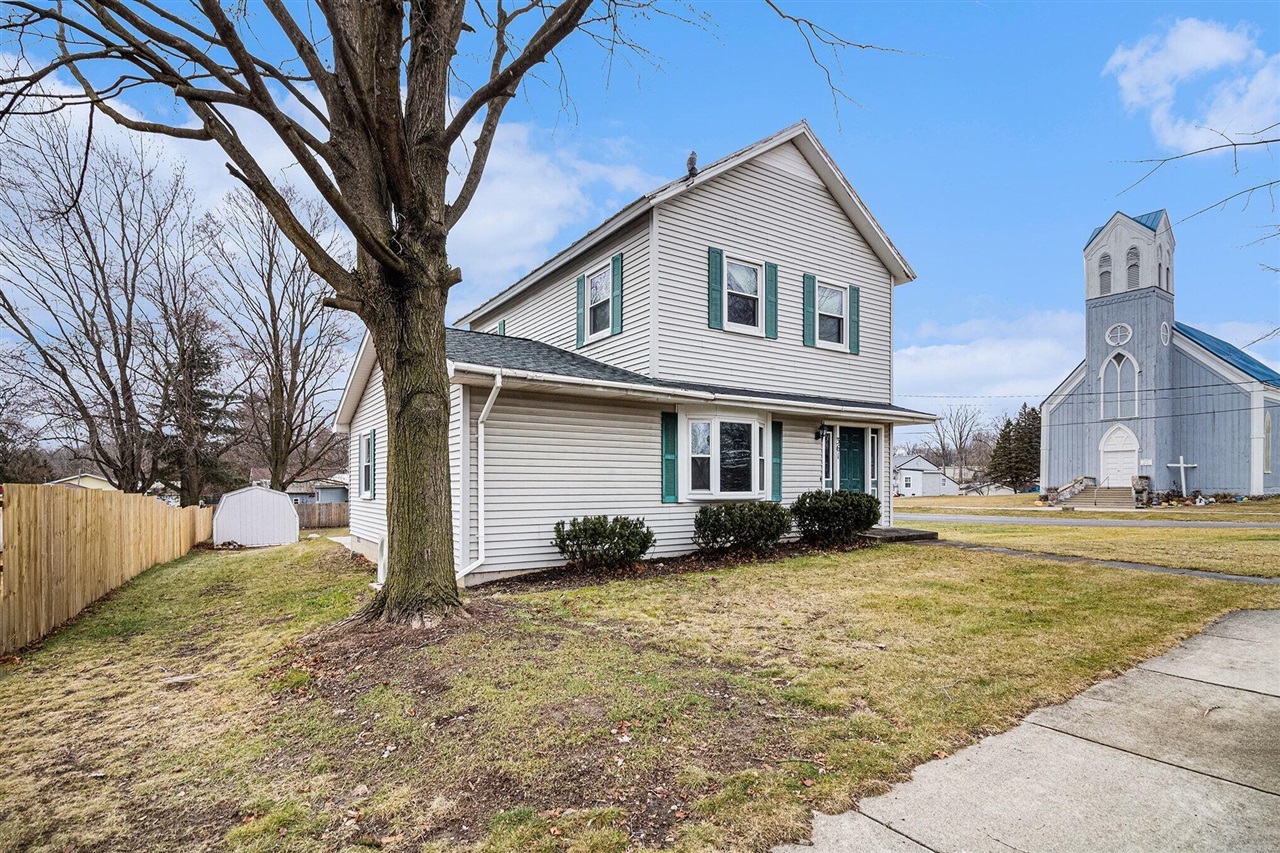 Homes for sale in Muir, MI | 361 Liberty St, Muir, MI 48860 | MLS# 70511050