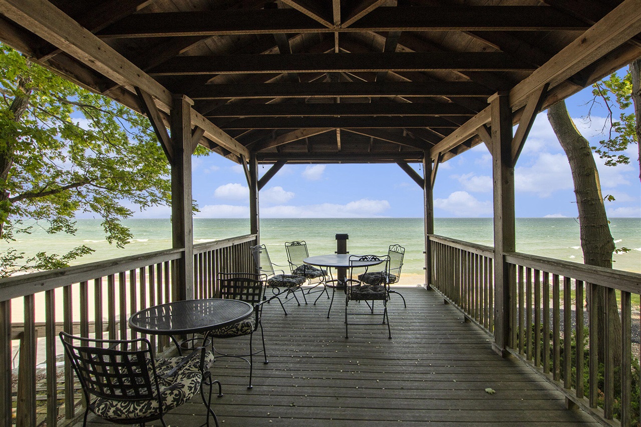 Homes for sale in South Haven, MI | 7251 Beverly Dr, South Haven, MI 49090 | MLS# 70511337