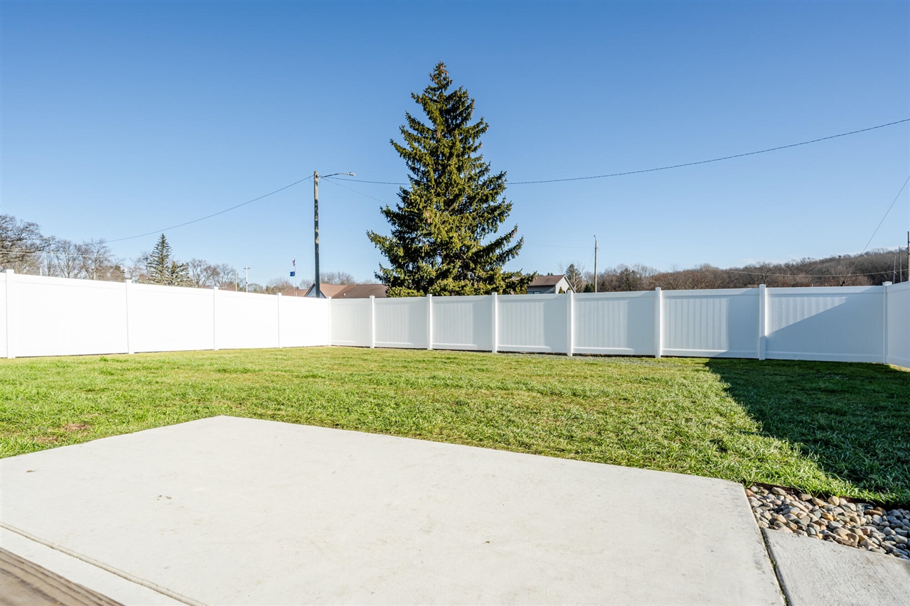 Homes for sale in Mattawan, MI | 58285 Interlaken St, Mattawan, MI 49071 | MLS# 70511500