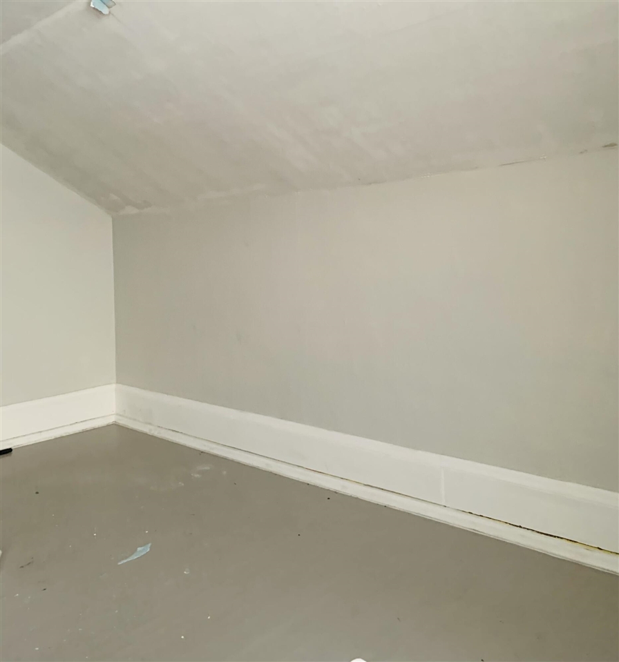 Homes for sale in Manistee, MI | 328 4Th St, Manistee, MI 49660 | MLS# 70512528