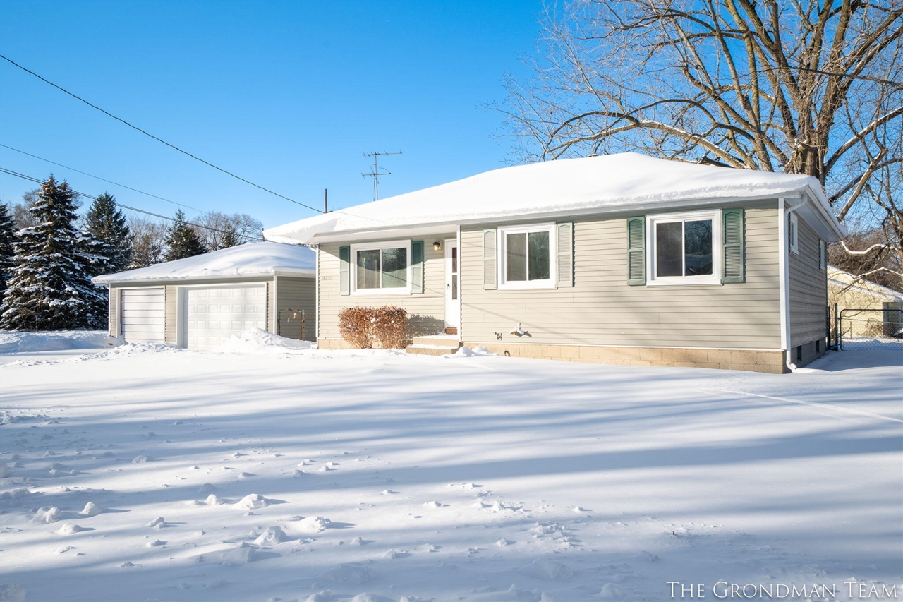 Homes for sale in Grand Rapids, MI | 5555 Claudia Ave, Grand Rapids, MI 49548 | MLS# 70512600