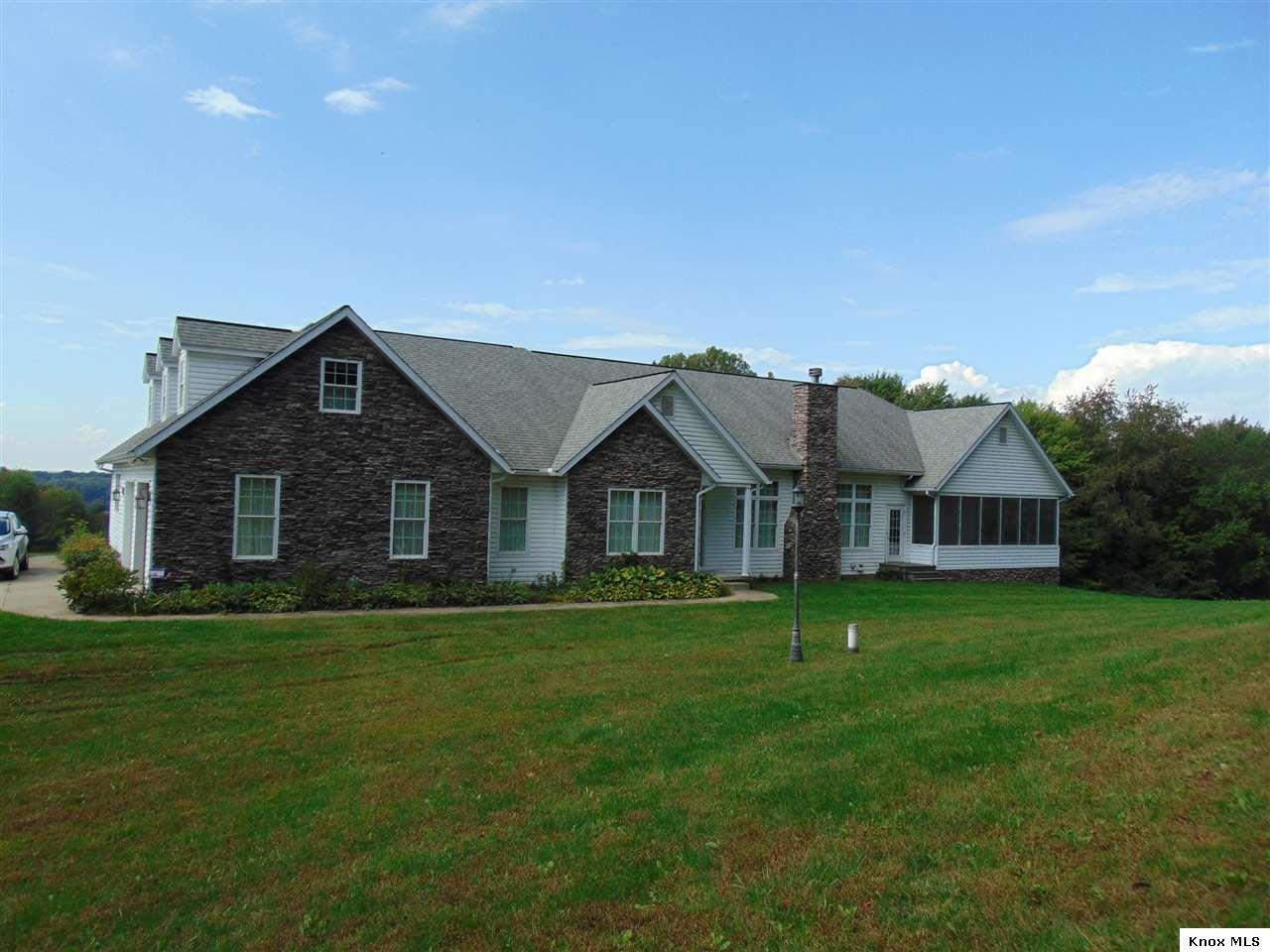 Single Level Ranch Homes For Sale In Knox County Ohio