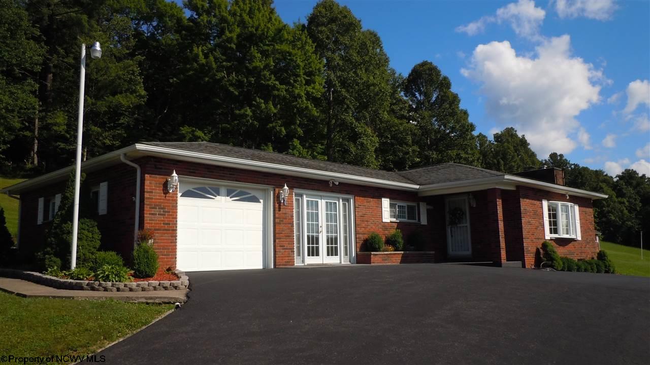 Floyd Real Estate Search MLS for Homes in Fairmont, West Virginia, WV