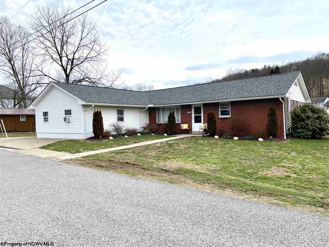 Floyd Real Estate Search MLS for Homes in Fairmont, West Virginia, WV