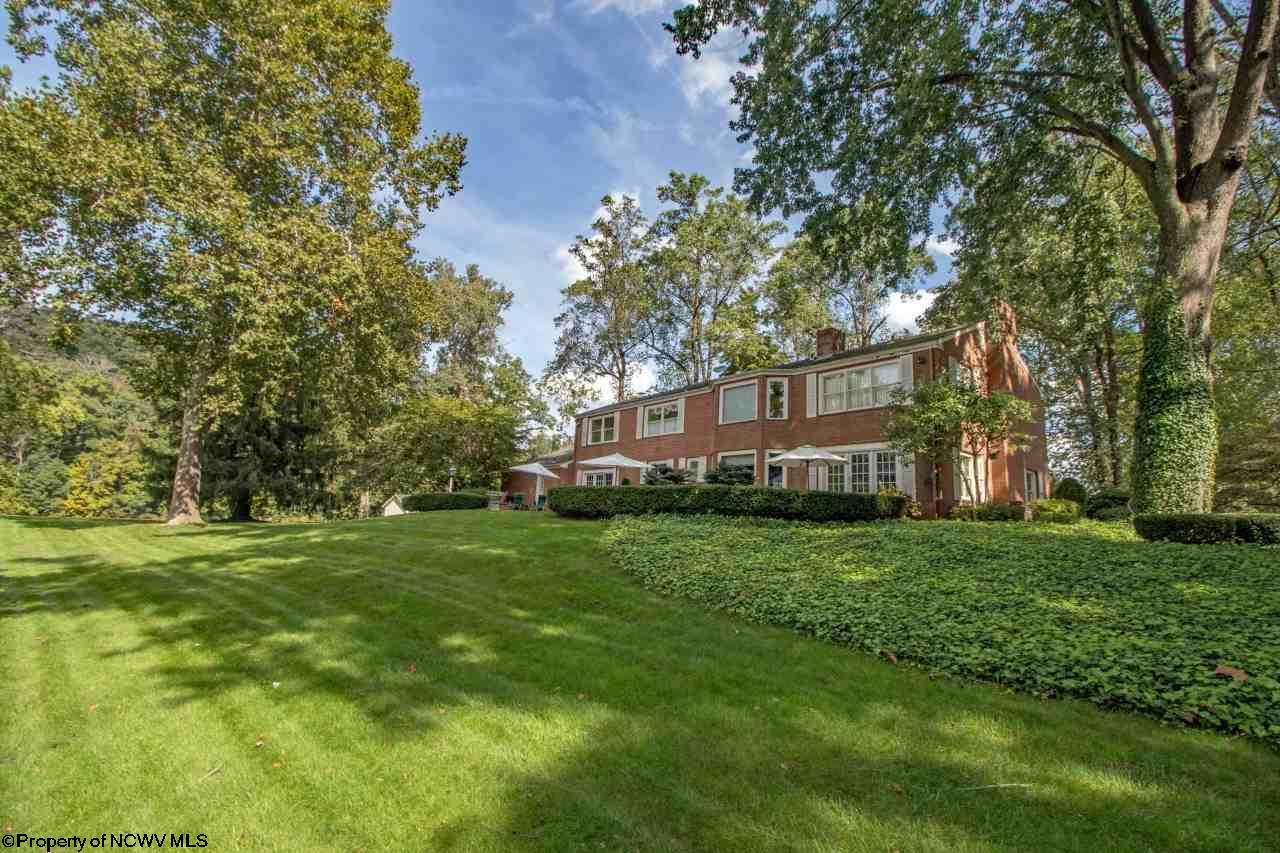 445 LAKEVIEW MANOR DRIVE, WV 26508 List It 4 Less