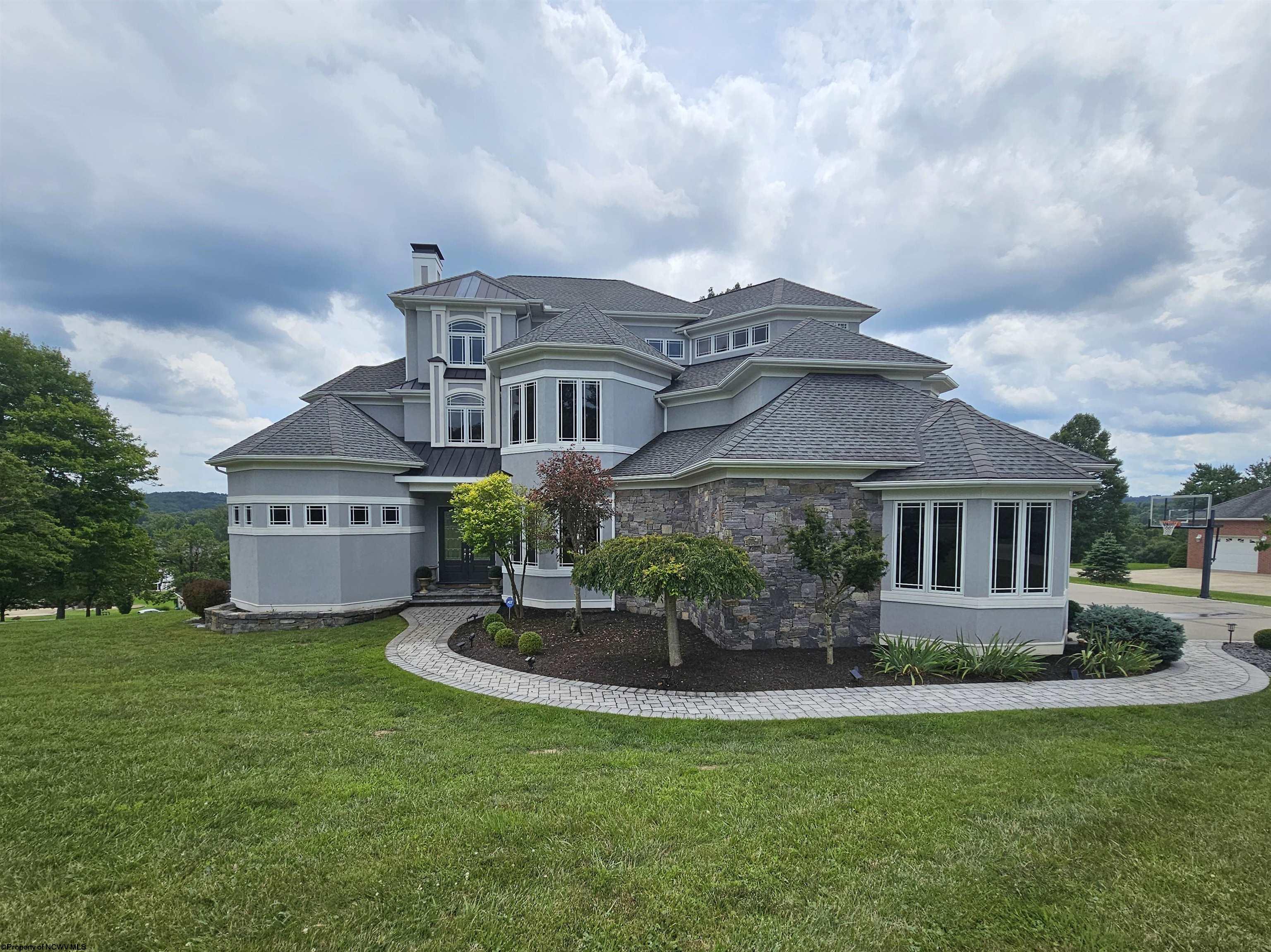 301 OAKVIEW DRIVE, BRIDGEPORT, WV 26330 Mountain State Real Estate