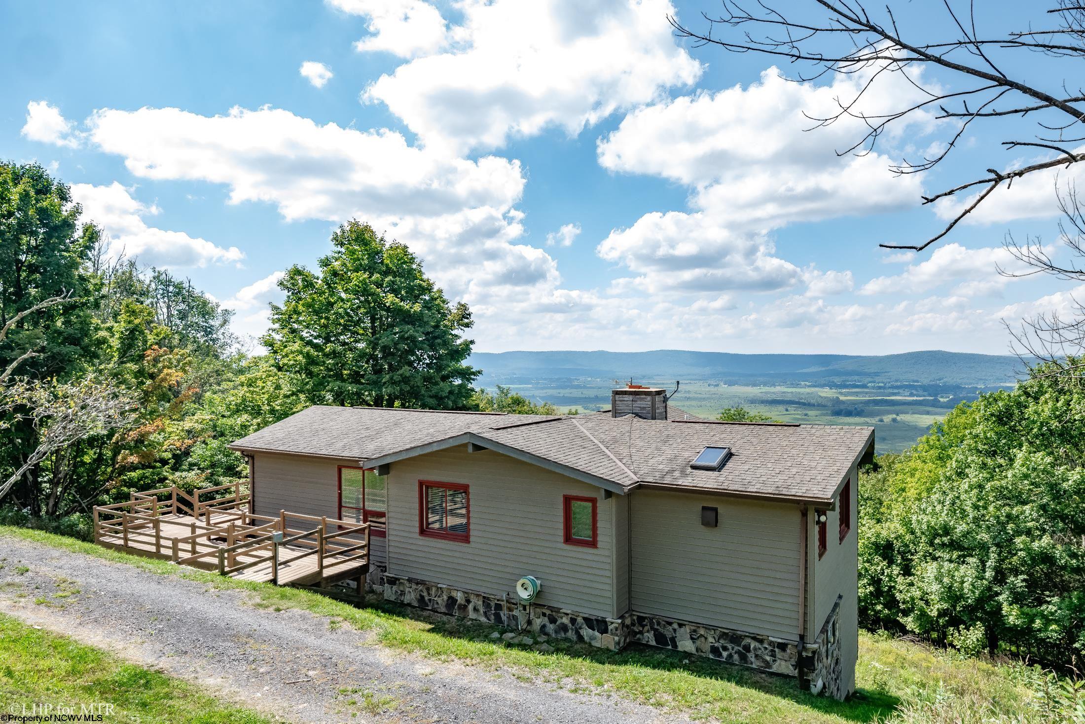 1681 MOUNTAINSIDE ROAD, DAVIS, WV 26260 MountainTop Realty