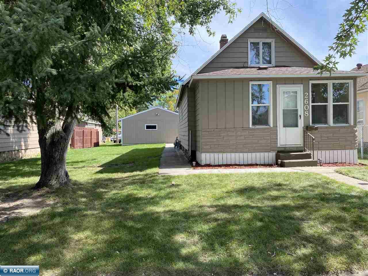 2608 E 3rd Ave, Hibbing, MN 55746 Listing Photo  1