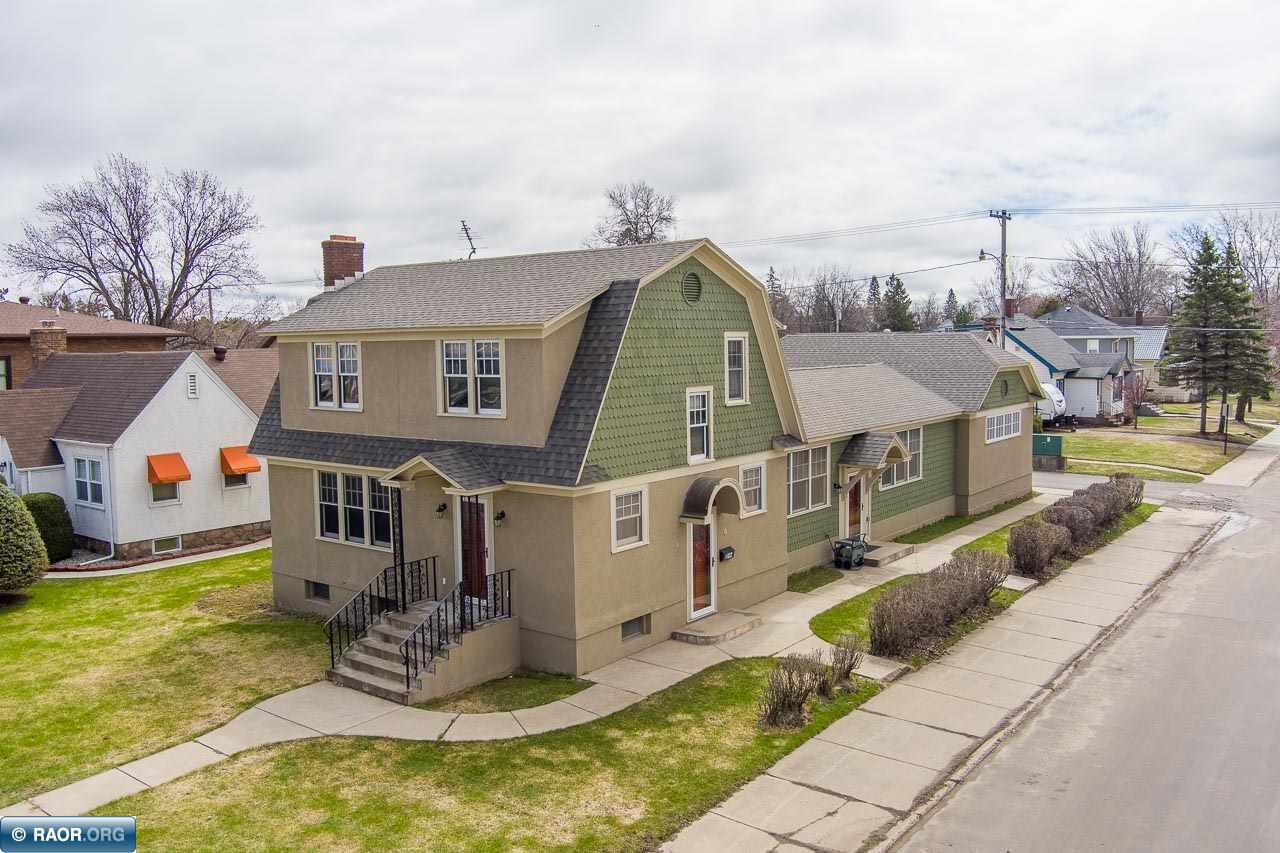 1102 E Howard St, Hibbing, MN 55746