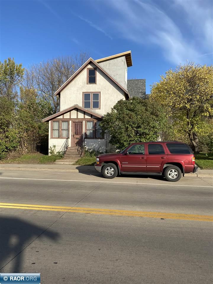 417 N 2nd Avenue, Virginia, MN 55792