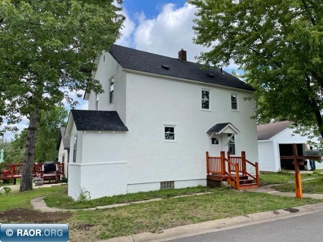 2534 E 19th Ave, Hibbing, MN 55746