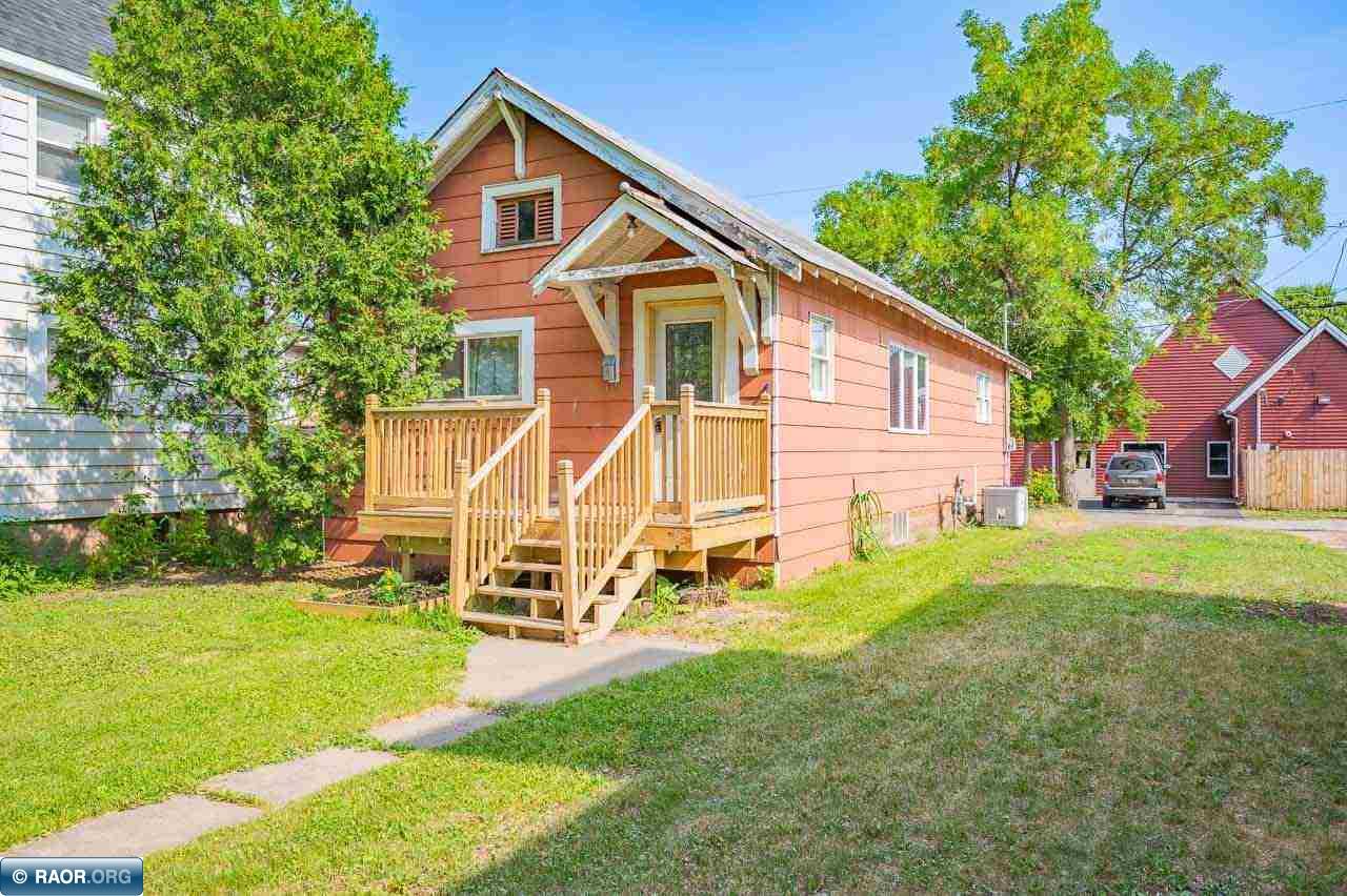 211-2nd-st-n-virginia-mn-55792-0000-69-000-single-family-active