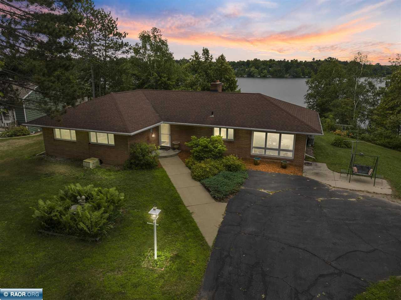 Eveleth Real Estate 4484 Cedar Island Drive MN 55734 575,000