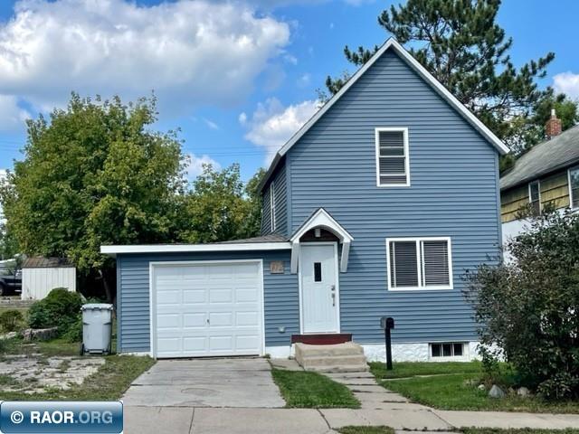 112 1st St NW, Chisholm, MN 55719
