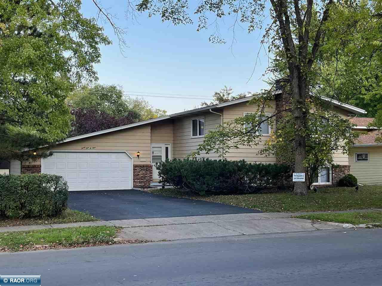 3104 W 2nd Avenue, HIBBING, MN 55746 Listing Photo  1