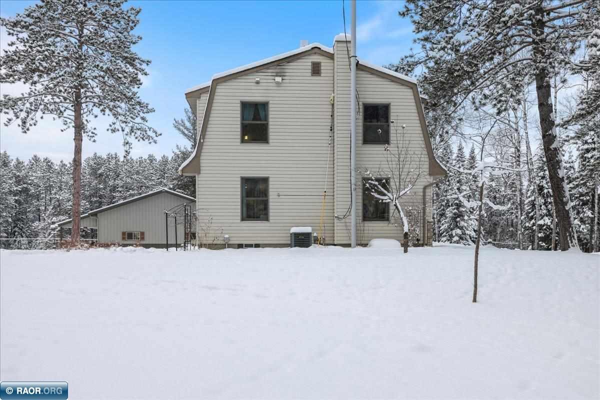 Main Johnson Hometown Realty