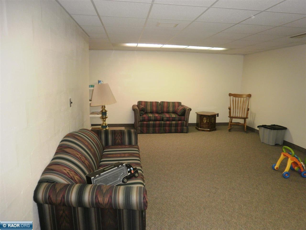 3702 W 2nd Avenue, Hibbing, MN 55746 Listing Photo  9